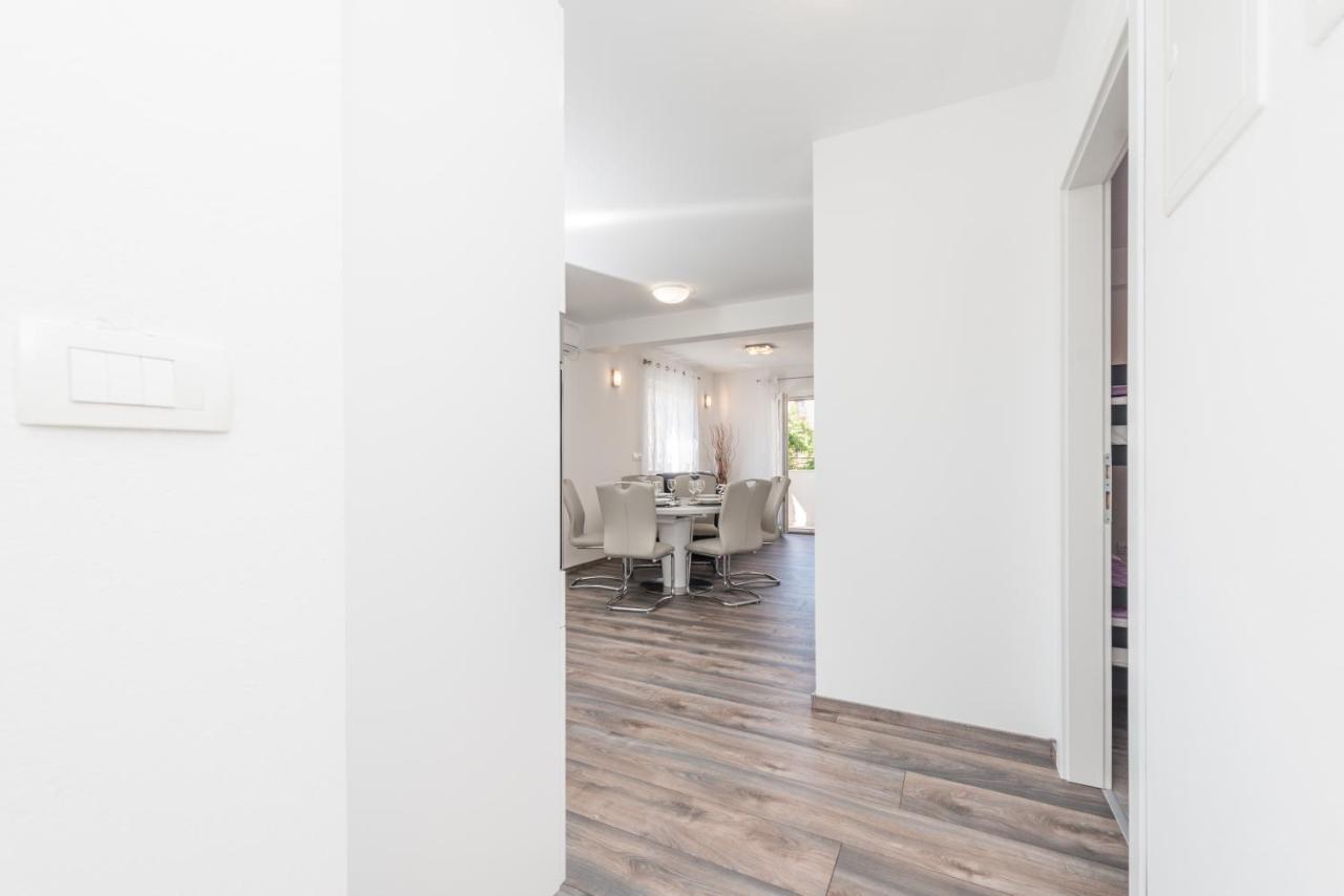 Apartments Janice Пакоштане Экстерьер фото