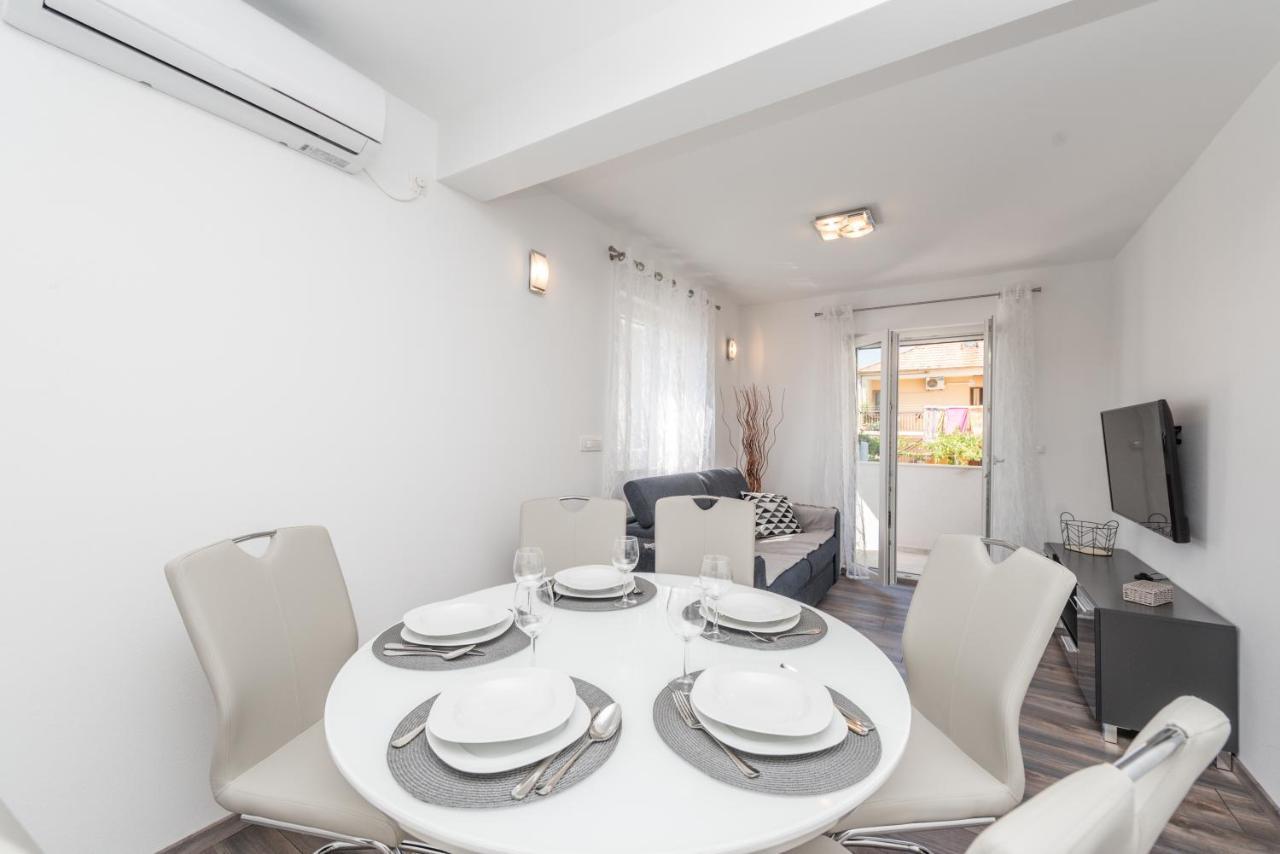 Apartments Janice Пакоштане Экстерьер фото