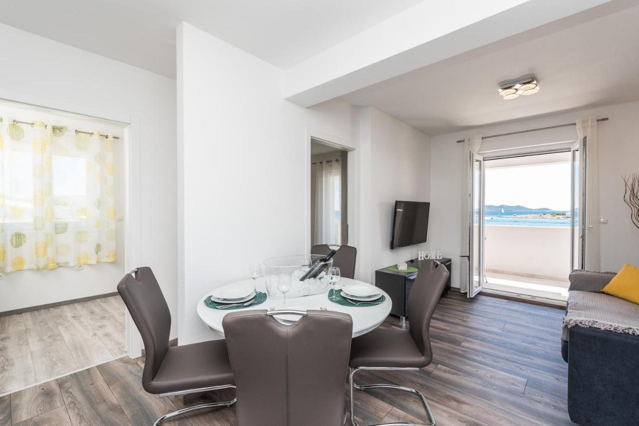 Apartments Janice Пакоштане Экстерьер фото