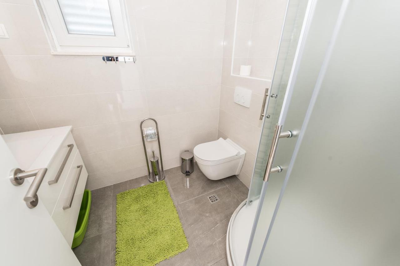 Apartments Janice Пакоштане Экстерьер фото