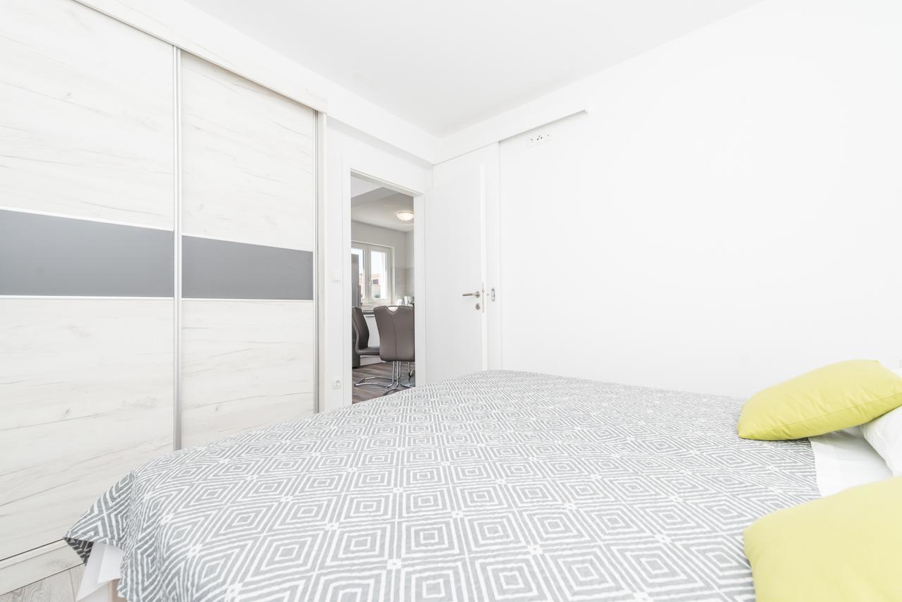 Apartments Janice Пакоштане Экстерьер фото